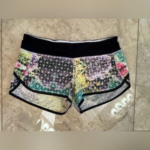 Lululemon Speed Up Shorts LR 2.5” size 8